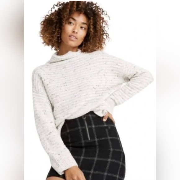 Madewell Donegal Belmont mock turtleneck sweater in coziest yarn size small - Picture 5 of 16